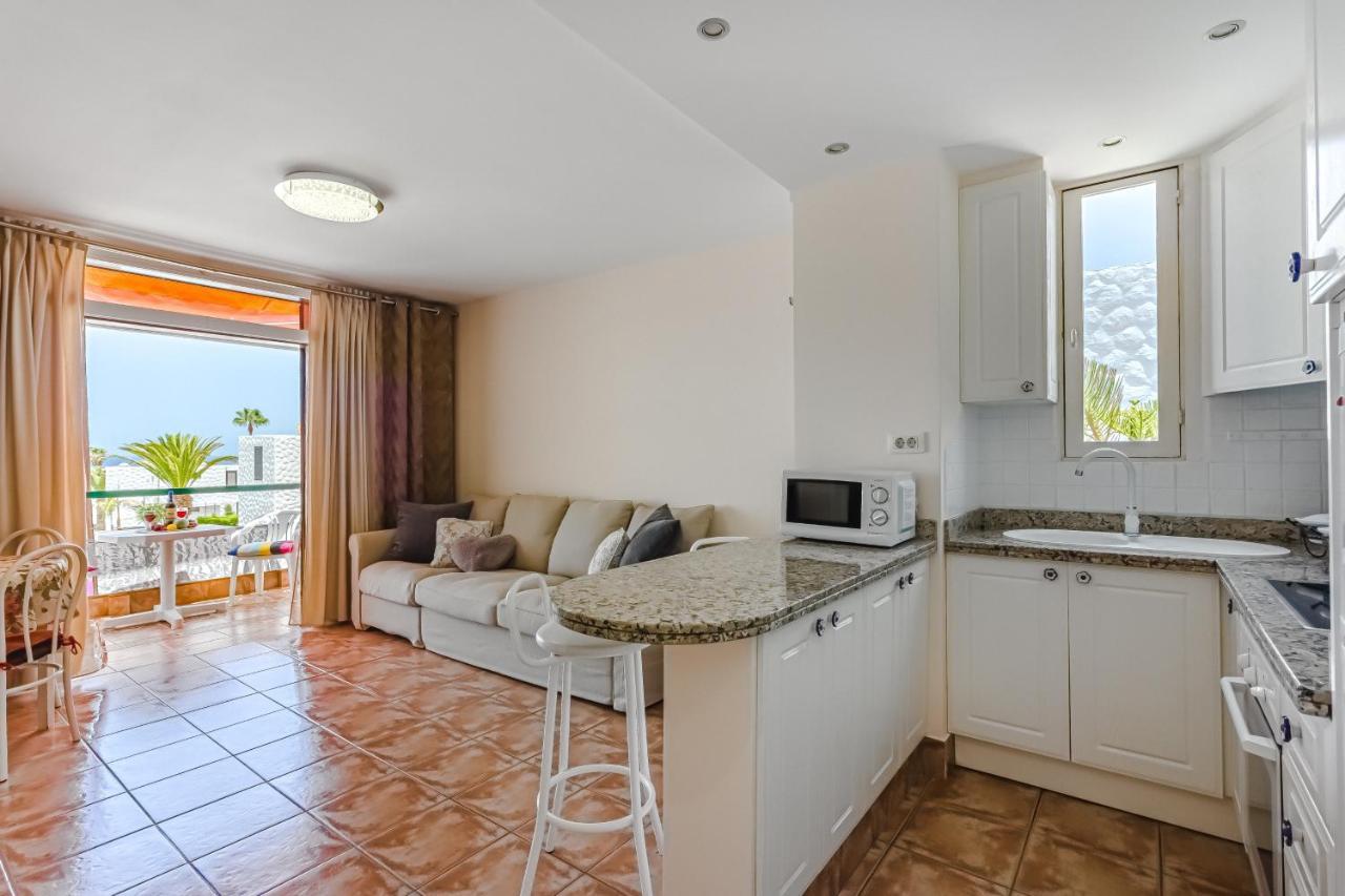 Apartment Apart America - 150 Meters From The Beach, Free Wi-Fi Arona  Esterno foto