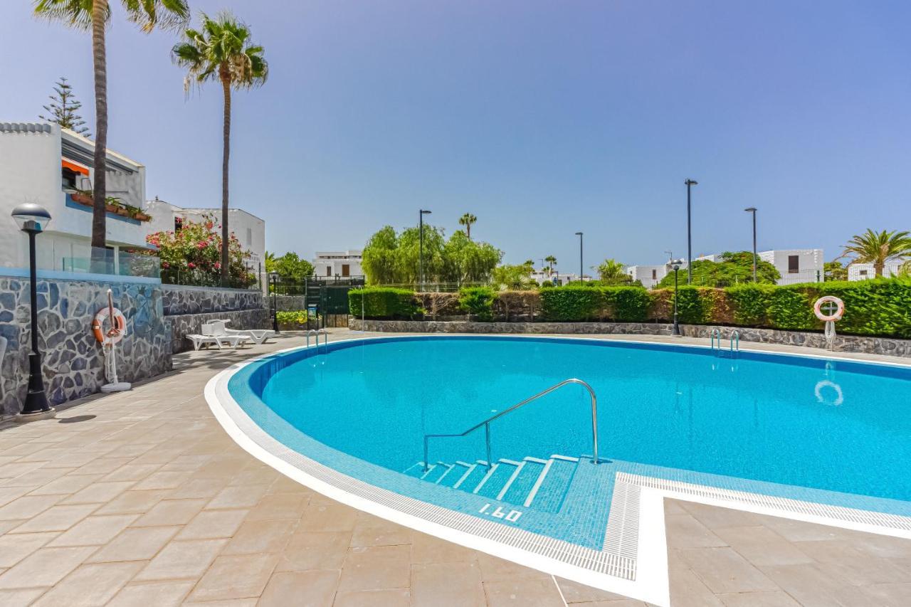 Apartment Apart America - 150 Meters From The Beach, Free Wi-Fi Arona  Esterno foto