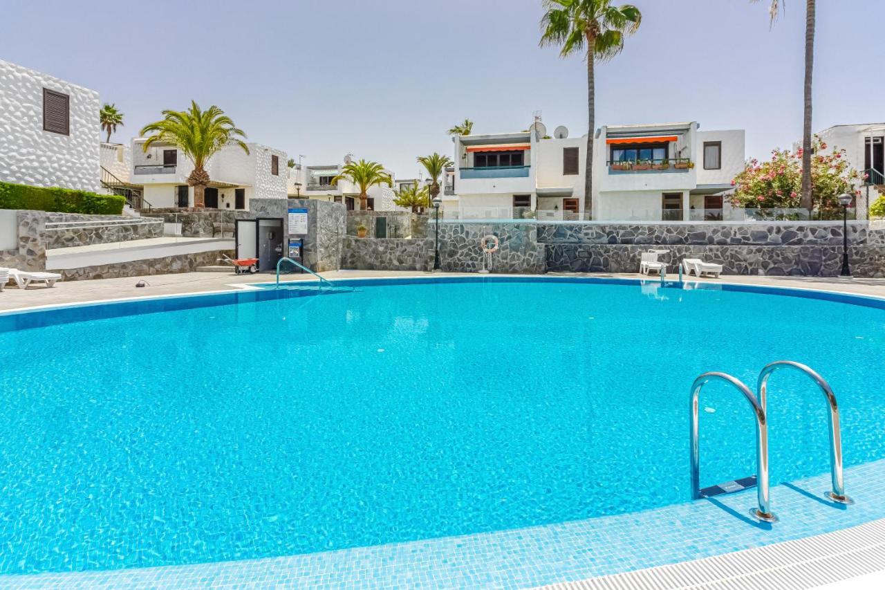 Apartment Apart America - 150 Meters From The Beach, Free Wi-Fi Arona  Esterno foto
