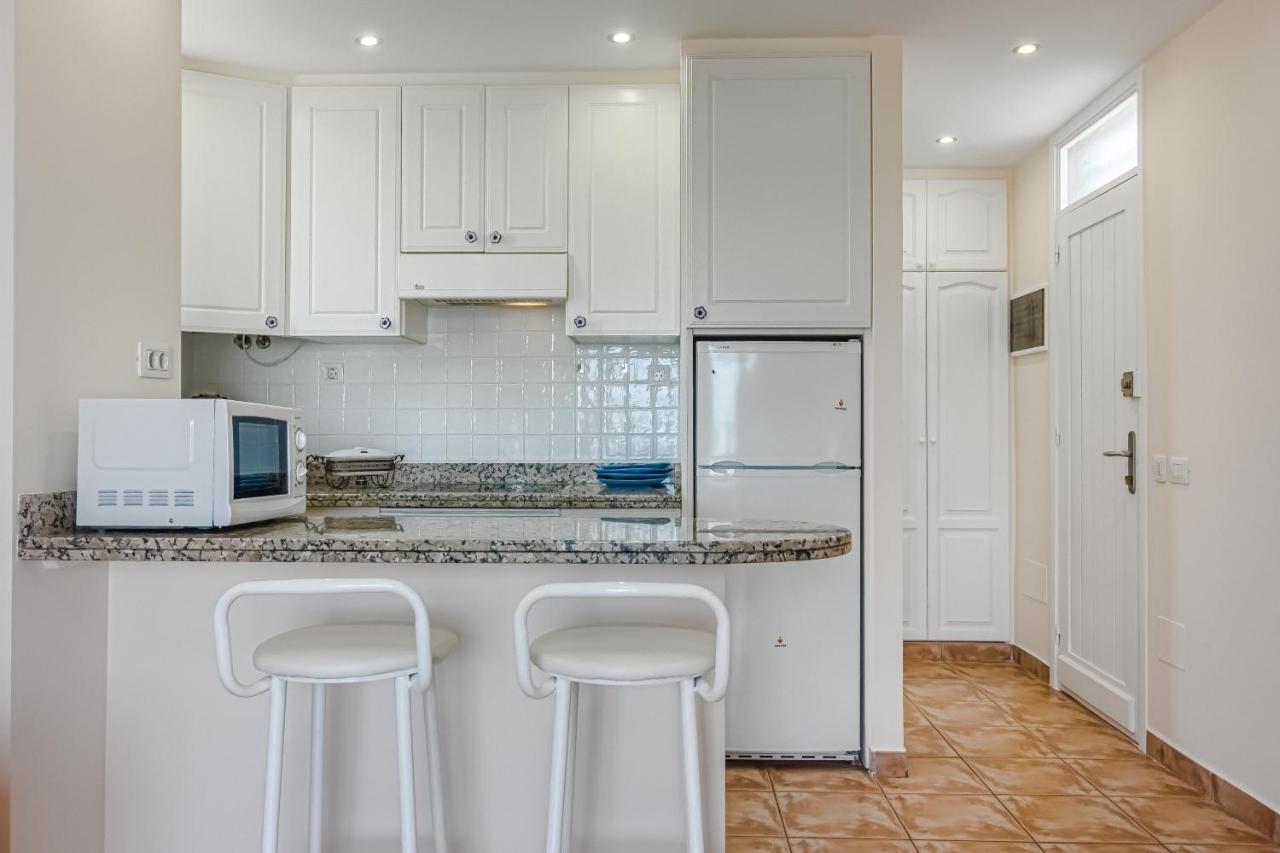 Apartment Apart America - 150 Meters From The Beach, Free Wi-Fi Arona  Esterno foto